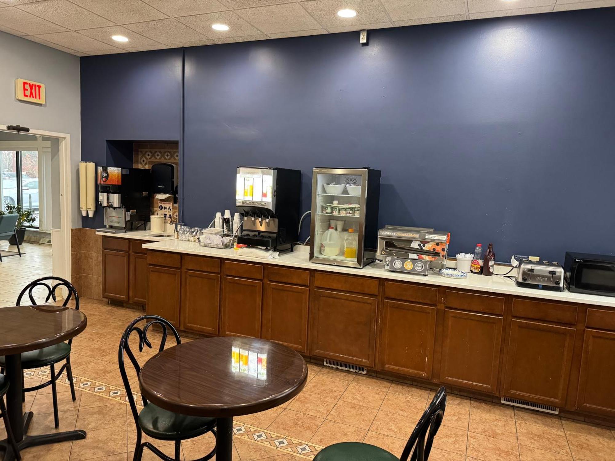 South Ridge Inn North Ridgeville Εξωτερικό φωτογραφία